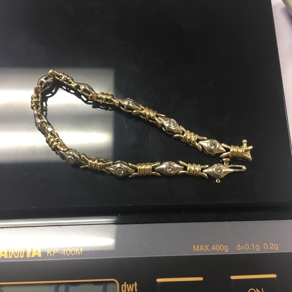 14K  yellow gold round diamonds bracelet - Picture 5 of 5